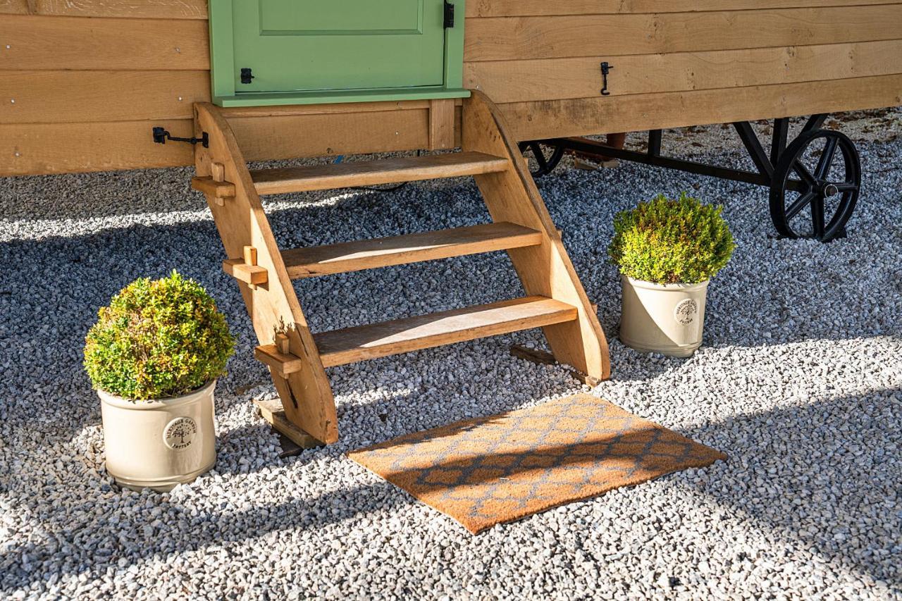Finest Retreats - The Shepherd'S Hut At Northcombe Farm Beaworthy Zewnętrze zdjęcie